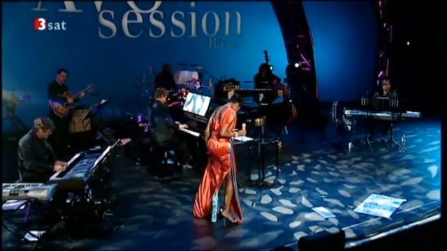 Natalie Cole - Autumn Leaves (2009 Switserland)