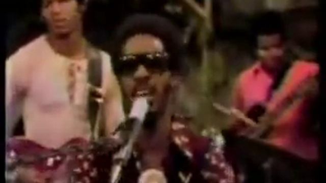 Stevie Wonder - Superstition live on Sesame Street смотреть онлайн