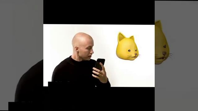 У него получилось озвучить все 12 emoji O_o смотреть онлайн