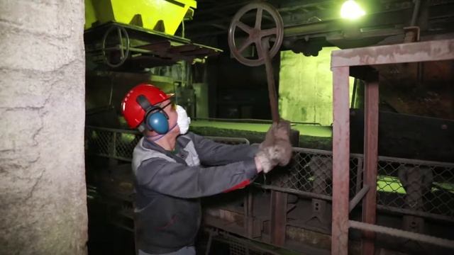 Профи: машинист мельниц обогатительной фабрики МГОКа Юрий Барьянов смотреть онлайн