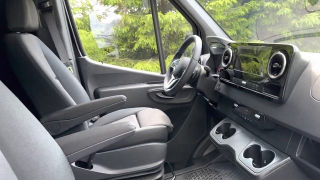 MERCEDES-BENZ SPRINTER 319 CDI L3H2 NEW 2023 ПРОДАЖА !!! смотреть онлайн