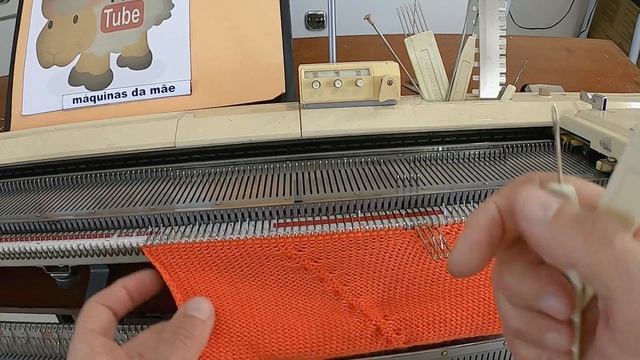 Tranças Em Diagonal Feito Em Máquina De Tricô