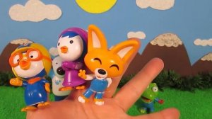 Поем песенку семья пальчиков пороро