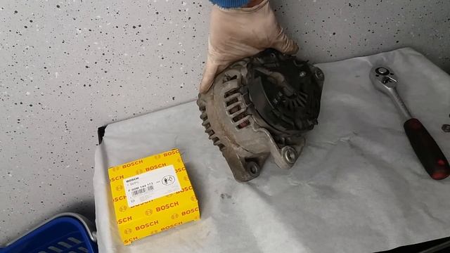 Lichtmaschine (Laderegler) wechseln Corsa C - Bordnetz pulsiert (Astra G, Corsa D, Agila) смотреть онлайн