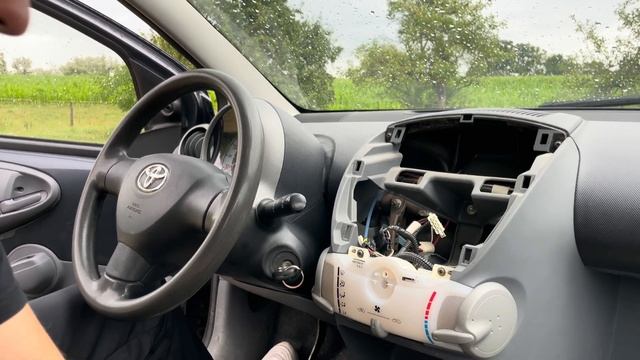 Install Gps Ecran CarPlay Toyota Aygo Bluetooth Citroen C1 Peugeot 107 ( AliExpres )