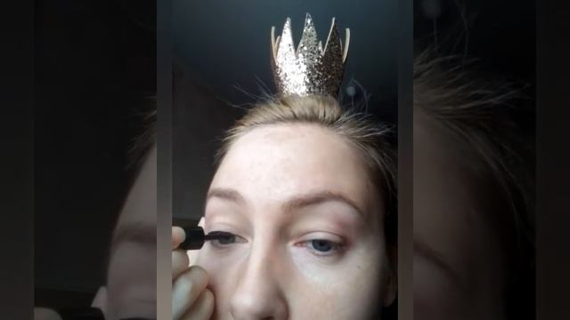 Стрелки жидкой подводкой (тонкой нейлоновой кисточкой) смотреть онлайн