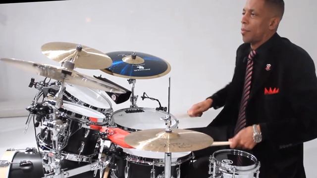 красивая игра на барабанах