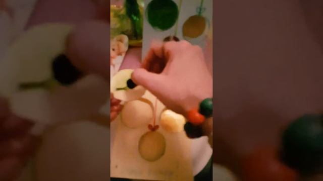 ОТКРЫТКА-НОВОГОДНИЕ ШАРЫ-СВОИМИ РУКАМИ смотреть онлайн