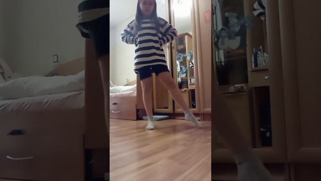 Скакалка с колесом. смотреть онлайн