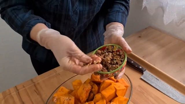 Необыкновенный десерт с тыквой и грецким, орехом!!! смотреть онлайн