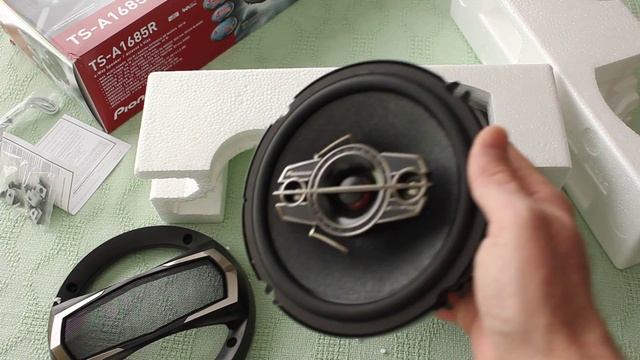 Pioneer TS-A1685R speakers (unbox and closer look) смотреть онлайн