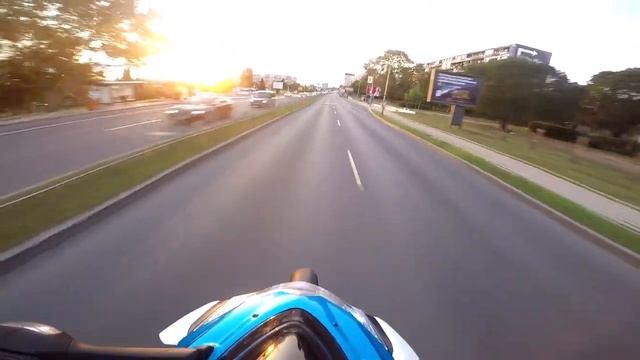 SUZUKI GSX-R 1000 K9 WHEELIE/FUN смотреть онлайн