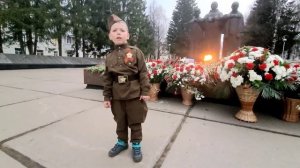 Песня - «На фотографии в газете» в честь Дня Победы. Исполняет Марк Немчинов