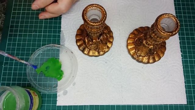 Бронзовые старинные подсвечники из стеклянных смотреть онлайн