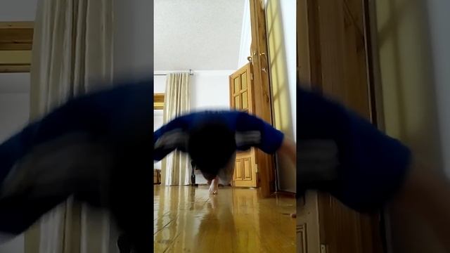 Челенж 100 отжиманий за 1 минуту.... смотреть онлайн