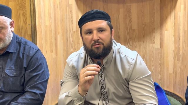 Имам насигьатны узатып къойса бирлери Нечик межитден къачагъаны бильмей. смотреть онлайн