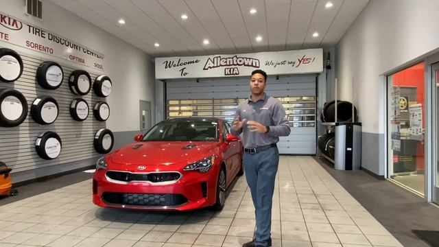 2019 Kia Stinger Premium AWD смотреть онлайн