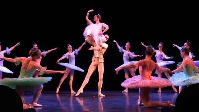 Выступление. Балетная школа DanceSecret.