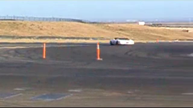Dave Smith from The Jim Russell Racing School test his ZO6 смотреть онлайн