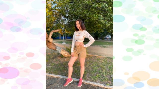Я часто ношу кроп-топы и не считаю, что эта вещь только для пдростков. Показываю, как топы на м смотреть онлайн