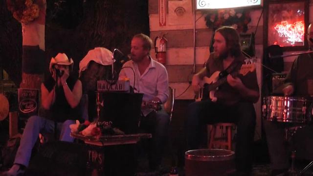 Horseshoe Rambling Orchestra - White Freight Liner смотреть онлайн