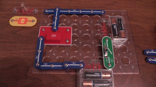 Конструктор Знаток - схема "Сигнал Полицейской машины" смотреть онлайн