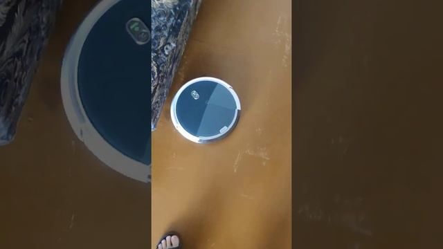 Робот пылесос iBoto Smart X610g Aqua смотреть онлайн