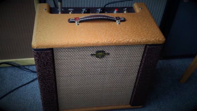Fender 60th Anniversary Classic Player 50's Stratocaster & Pawn Shop Special Ramparte Amplifier смотреть онлайн