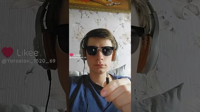 Какие самые лучшее наушники? ? 1. беспроводные? 2. проводные? #крутые смотреть онлайн