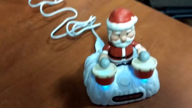 Компьютерный центр "ОМЕГА" = Дед Мороз с USB (подсветка, музыкальный). смотреть онлайн