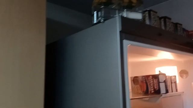 Mi frigorifico se calienta por los lados ¿Es normal? смотреть онлайн