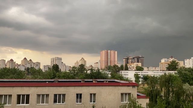 В КИЕВЕ сегодня СИЛЬНЫЙ ЛИВЕНЬ 19 июля 2021 смотреть онлайн