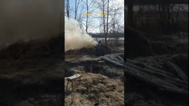 Решили чубатые пожрать приготовить - спалили хату - "лежку"? смотреть онлайн