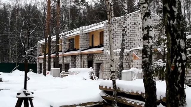 ЖК Полесье - строительство таунхаусов в лесу смотреть онлайн