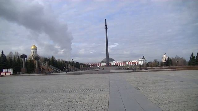 Moscow - Триумфальная арка на Кутузовском проспекте. Памятник Бородинской битвы смотреть онлайн