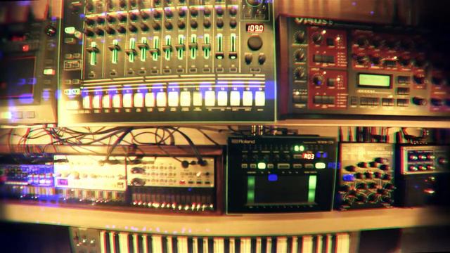 sunday night jam (Korg Volca_Roland AIRA_Access Virus b) смотреть онлайн