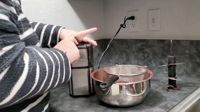 How To Make Blackberry Powder From Dehydrated Blackberries (freeze Dried Would Work, Too!)