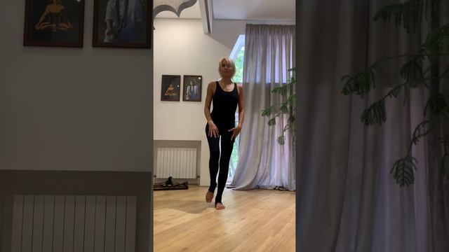ТРЕНИРОВКА 1.5. Разминка в Офисе. Твоя Йога в Одессе смотреть онлайн