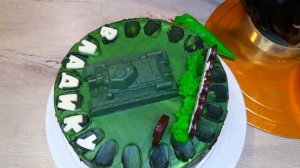Оформление  торта для мальчика на день рождения! Торт с танками !