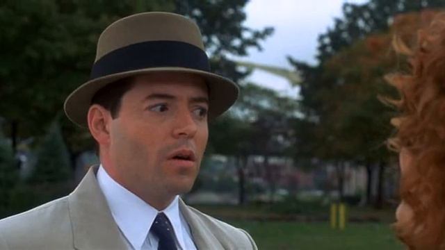Inspector Gadget tries to test an "oil slick" and covers Joely Fisher in "toothpaste" смотреть онлайн