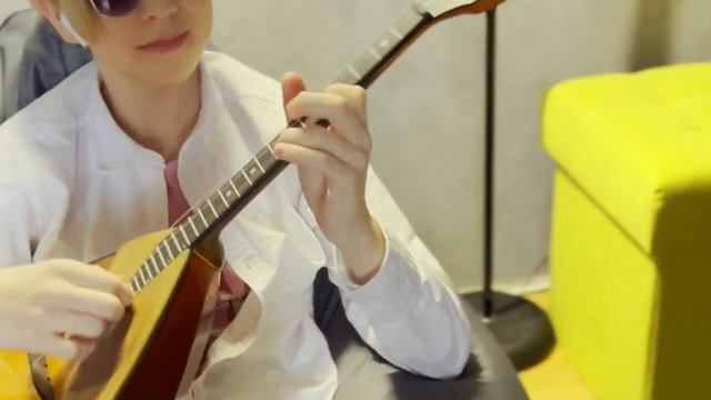 Розовая пантера на балалайке, исп. Сусов Семён 13лет, идея и реализация С.Воронцов смотреть онлайн