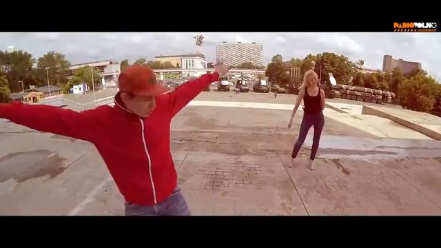 ФИРАМИР ПРОТИВ СУШИЛКИ НА БАЛКОНЕ смотреть онлайн