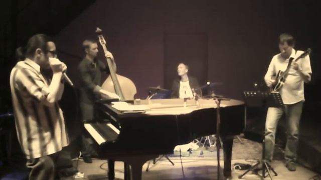 Matthias Broede plays Thelonious Monk смотреть онлайн