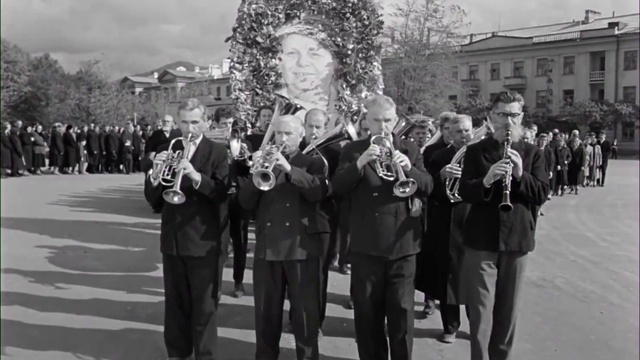 03.Зачем ты убил бабушку смотреть онлайн