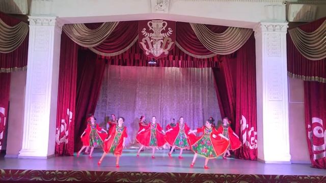 Танец Топотуха, Образцовый ансамбль Топотуха, ДДТ, Пятигорск