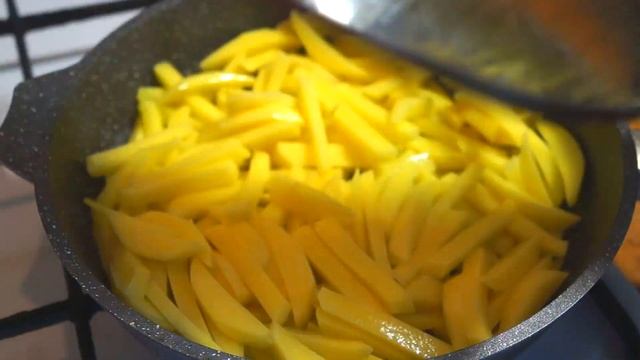 Это блюдо входит в топ 10 самых популярных блюд для лентяев! Приготовила по просьбе подписчика. смотреть онлайн