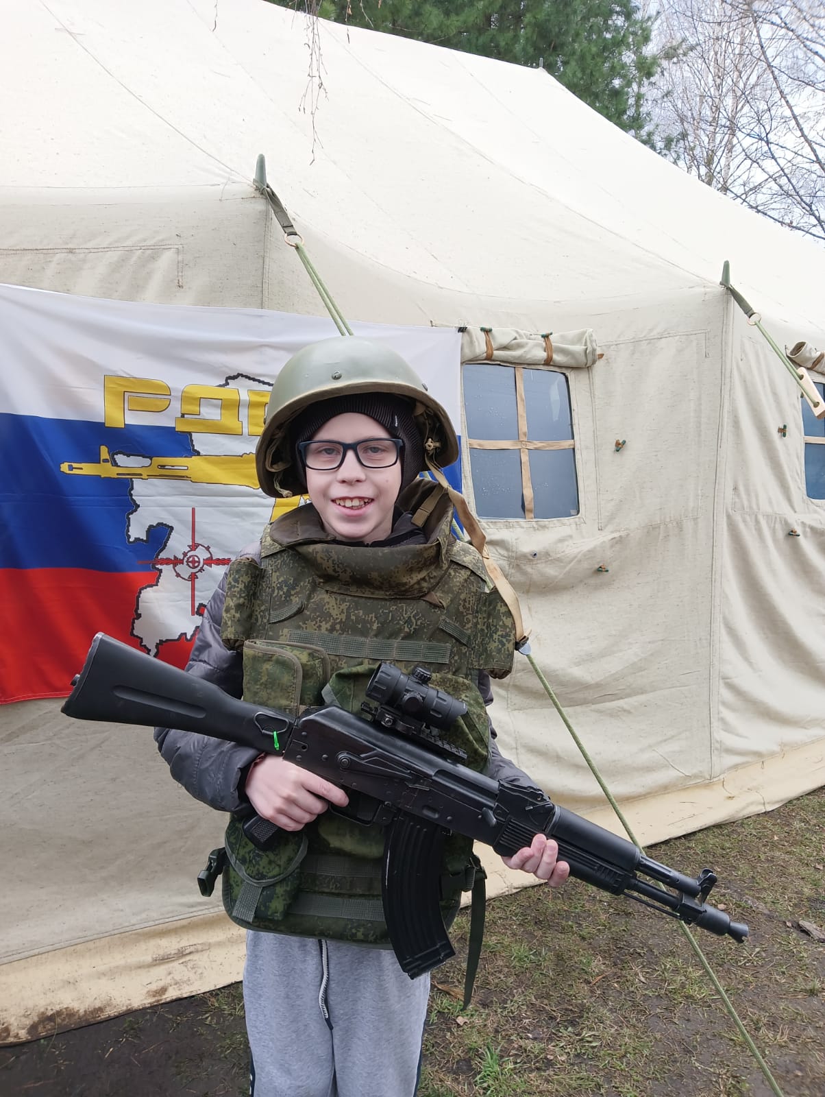 праздник, день победы! "9 мая!" (Субтитры русский)