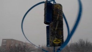 Вертикальный ветрогенератор из бочек! Ветер 5-6 метров в секунду!