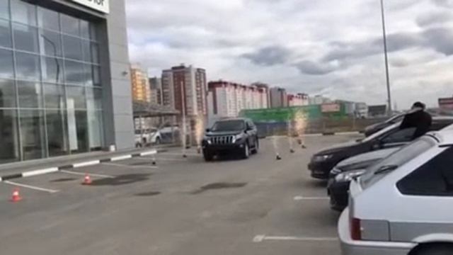 Land Cruiser Prado - это всегда праздник! смотреть онлайн