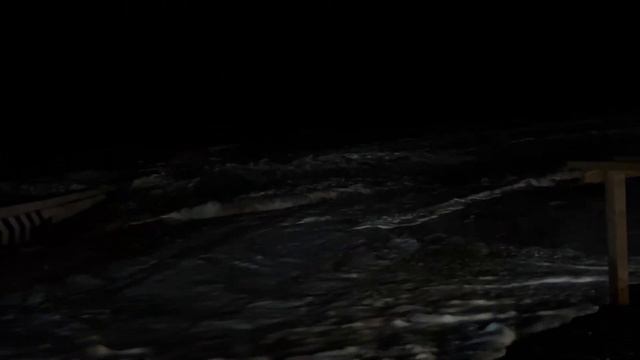 Море разволновалось в ночь ( Сочи 2024 январь) смотреть онлайн